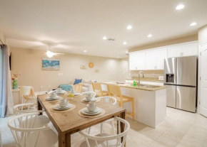 6 BEDROOMs - Walk to Beach - Garages
